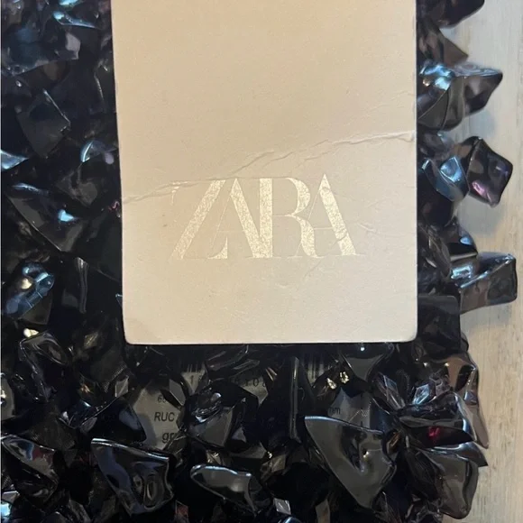 NWT $59 Zara Black Glossy Textured Black Crystal Handbag with Gold Chain - Picture 5 of 7